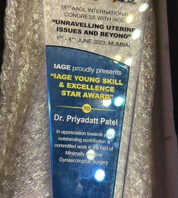 Dr.-Priyadatt-Patel-Honored-with-IAGE-Young-Skill-Excellence-Star-Award-08